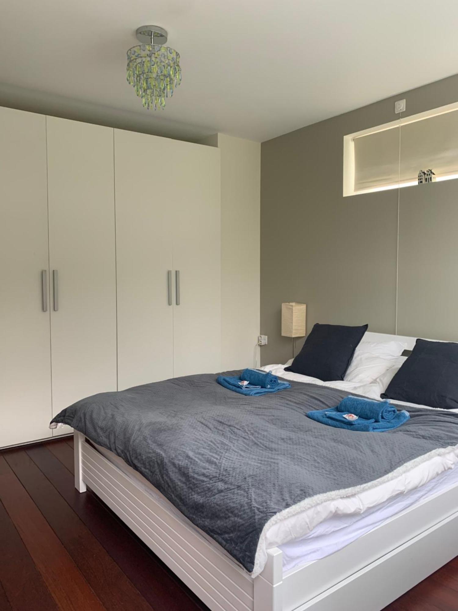 Villa Cosy Central Incl Jacuzzi Near Trainstation, Beach And City ヘームステーデ エクステリア 写真